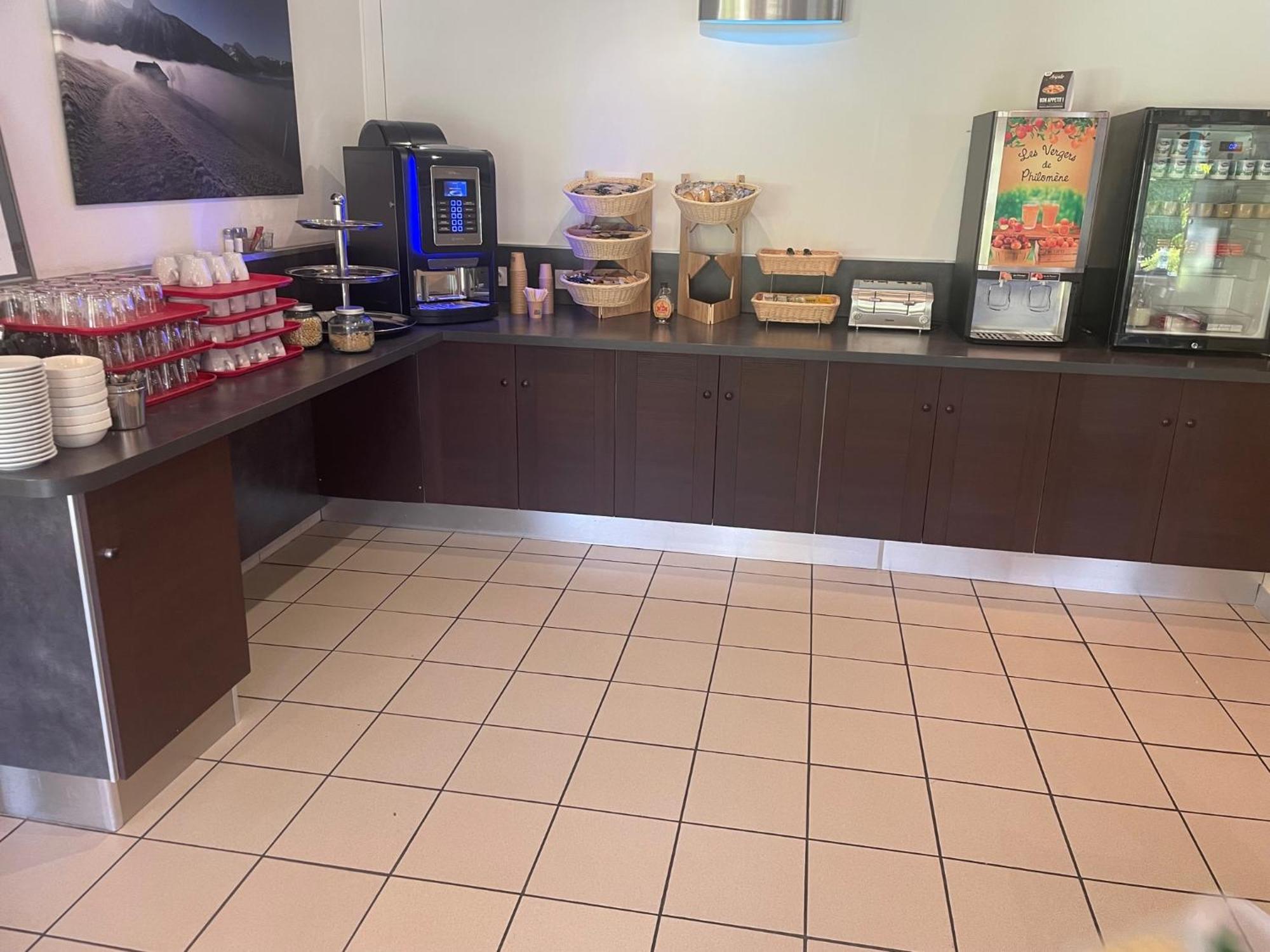 阿讷西法斯特酒店 外观 照片