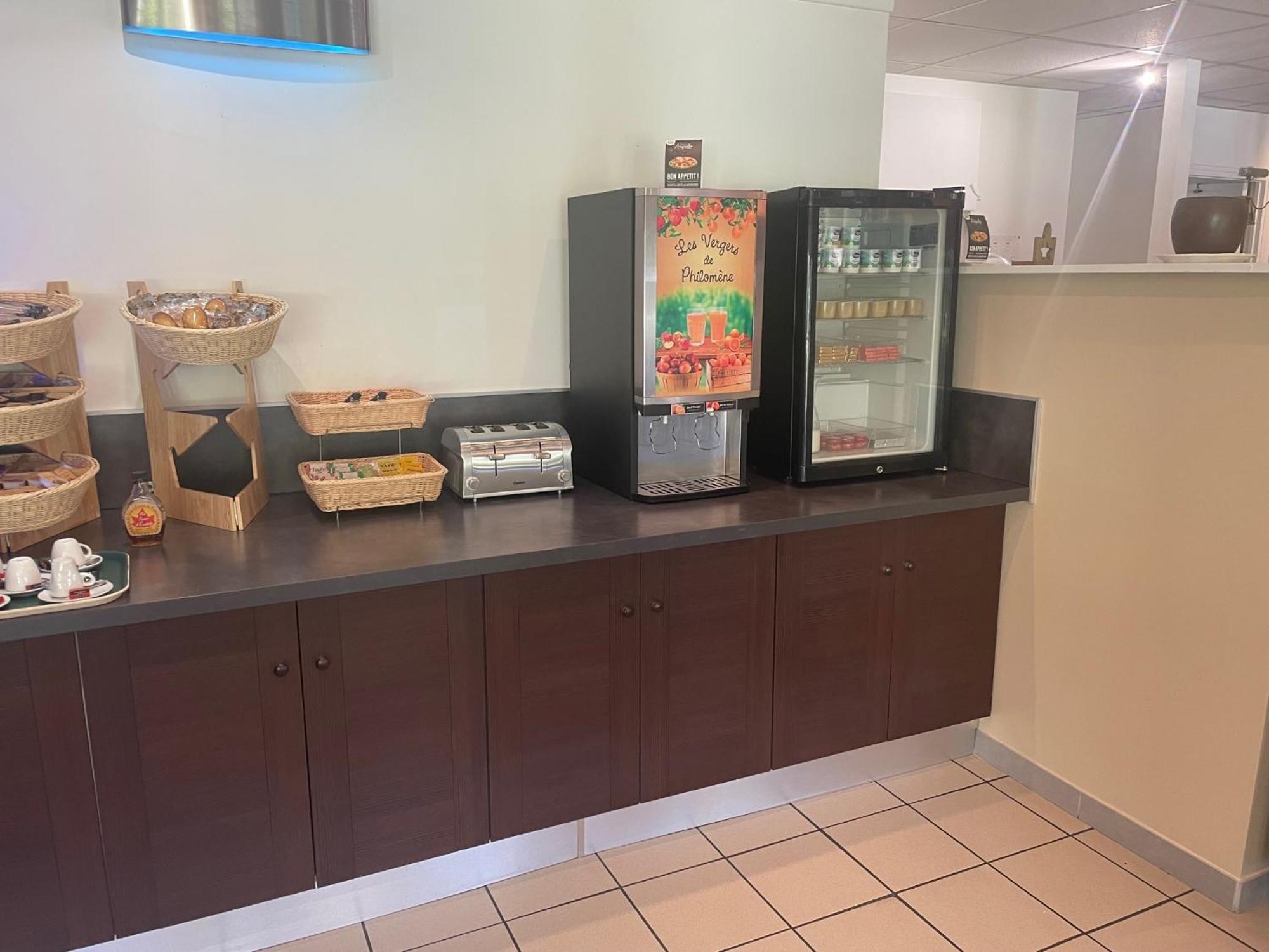 阿讷西法斯特酒店 外观 照片